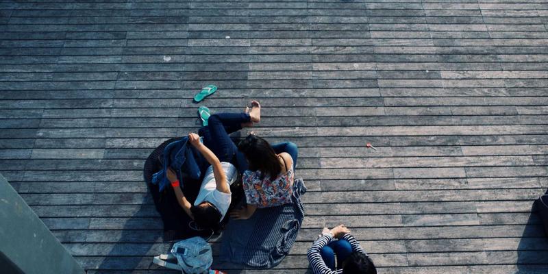 《Zombie 4》震撼来袭：恐怖娱乐新风向与行业深度解析