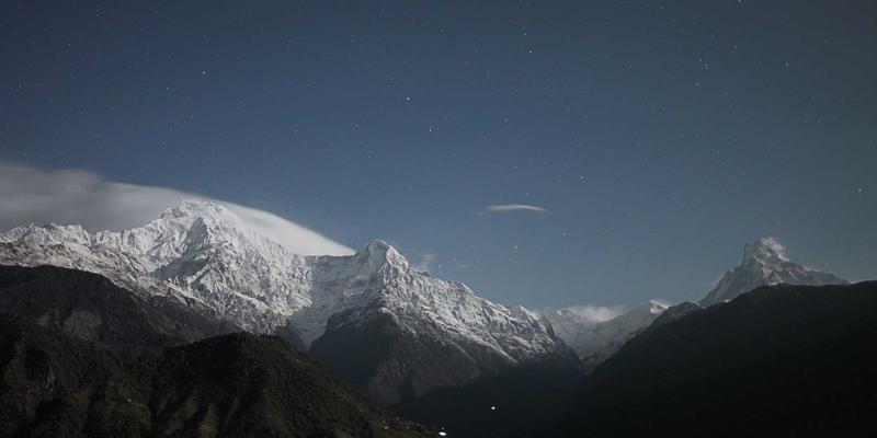 Zombie67：从地下亚文化到主流娱乐的亡灵叙事革命