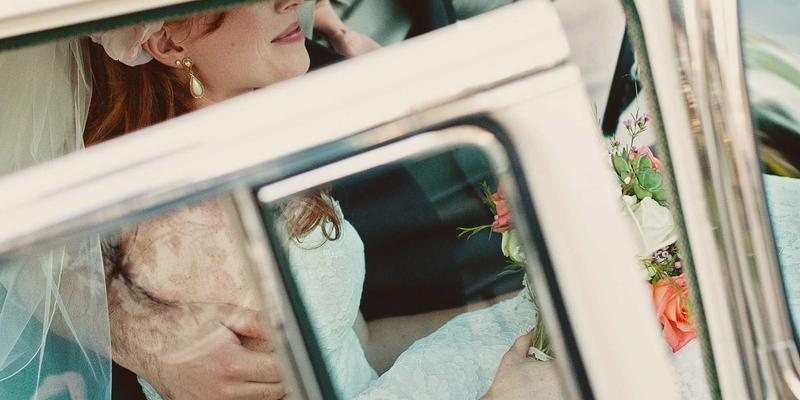 从恐怖电影到信息瘟疫：解码网络时代群体非理性的传播模型